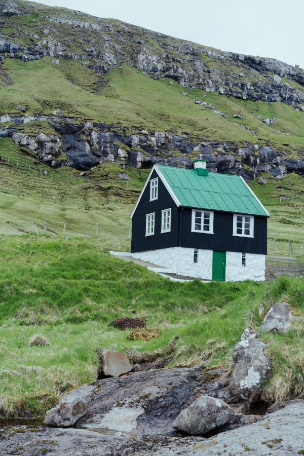 Authentic Faroese House / Unique Location / Nature Hellurnar Esterno foto